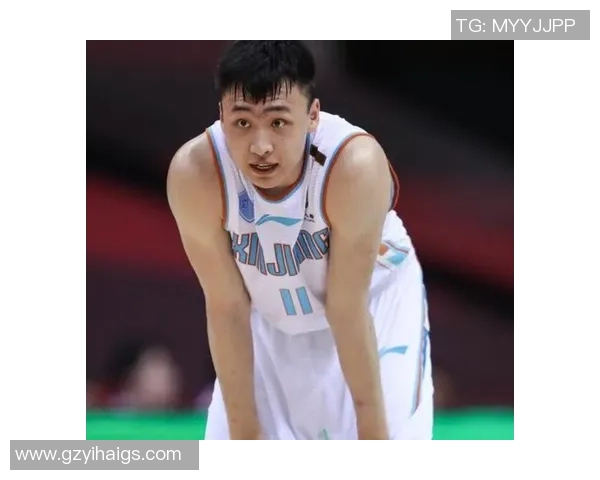 齐麟的崛起与挑战：探索年轻运动员在职业生涯中的奋斗与成长